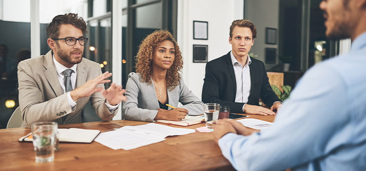 Looking for HR Management Trainer